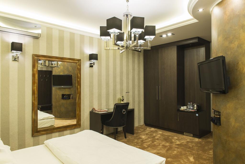 Hotel Europa Kaliszki Екстериор снимка
