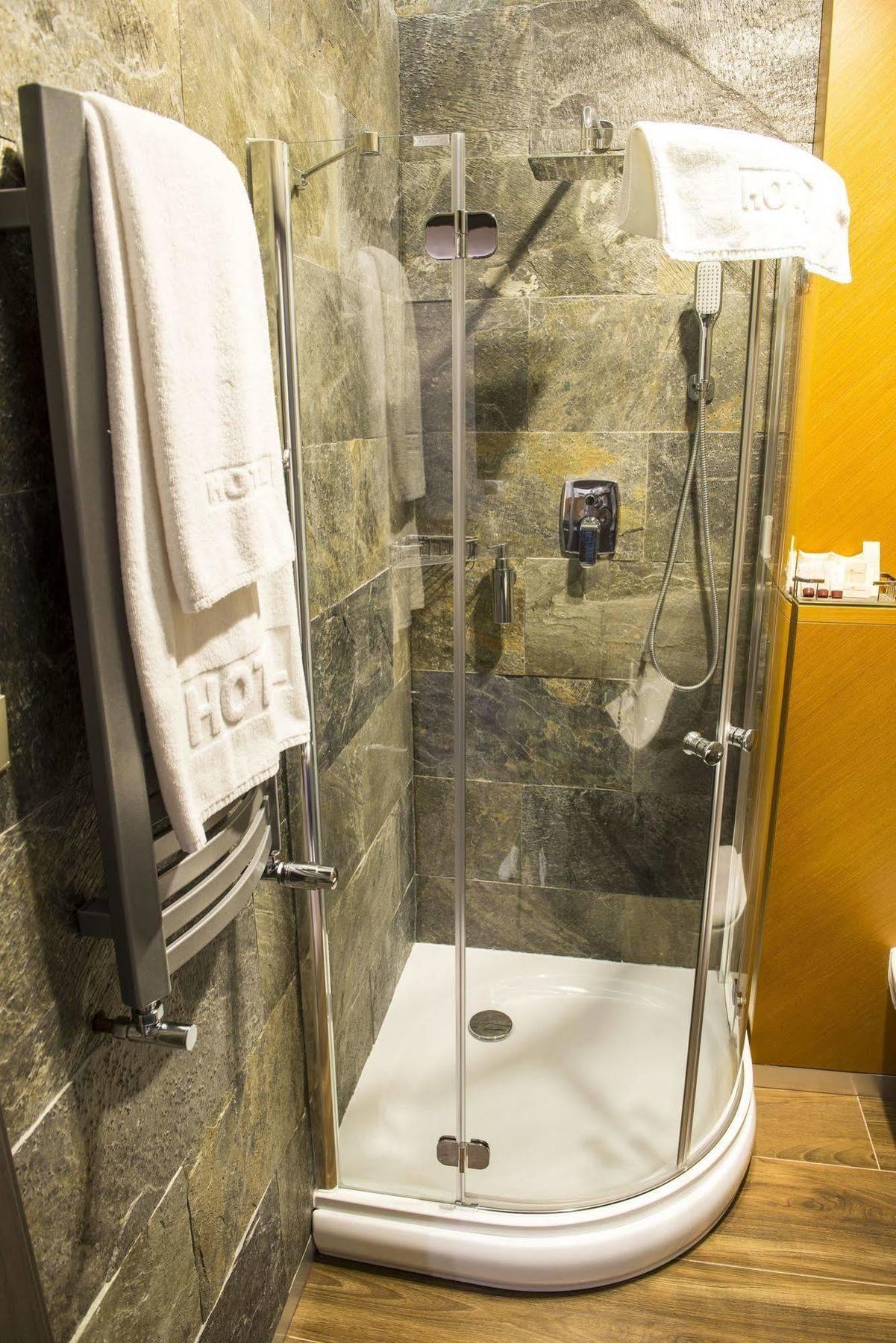 Hotel Europa Kaliszki Екстериор снимка